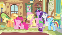 Ponies and Spike laughing S4E07
