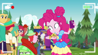 Watermelody crawls away from Pinkie Pie EGDS47