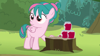 Camper filly stops stacking jars of jam S7E21