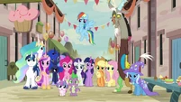 Mane Six, Spike, Trixie, Discord, and royalty in Our Town S6E26