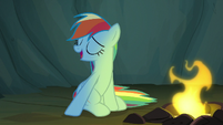 Rainbow offers to let Scootaloo sit next to her S7E16