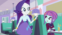 Rarity approaches the Shadowbolts EGS1