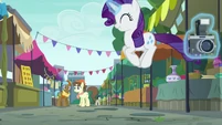 Uh, Rarity's hopping?