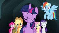 Twilight sure no one will notice her S4E22