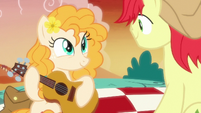 Pear Butter takes out a guitar S7E13