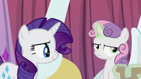 Sweetie Belle removes the steering wheel S6E14