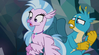 Silverstream and Gallus surprised by spiders S8E22