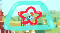 Star-shaped and trapezoid-shaped balloons S4E12