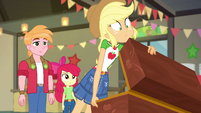 Applejack looks behind treasure chest EGHU