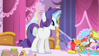 Rarity making something new S4E23