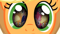 Downloading Applejack…