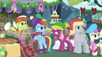 Rainbow and ponies look back at Applejack BGES1