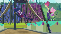 Sci-Twi falling from the podium EG3