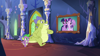 Spike and Sludge walk through castle halls S8E24