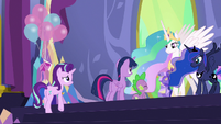 Starlight joins Twilight on the stage S7E1