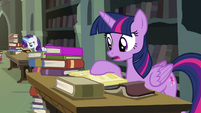 Twilight searching the library S4E25