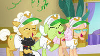 Goldie, Granny, and Rose laughing together S8E5