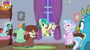 Sandbar and CMC free their friends S8E26