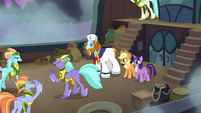 Seaspray relays Rockhoof's orders to crew S8E21