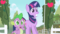 Twilight and Spike hear Applejack for the first time S01E01