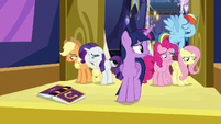 Twilight looking at her miserable friends S7E14