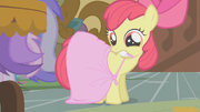 Apple Bloom's improvised dress S1E12