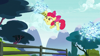 Apple Bloom sucking the twittermites in the air S5E04