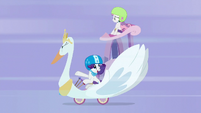 Rarity in her "original work of art" cart S6E14