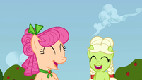 Granny Smith and Apple Rose laughing together S3E8