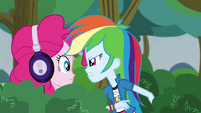 Rainbow Dash berating Pinkie Pie EG3