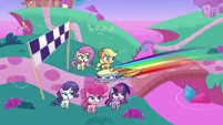 Rainbow Dash crossing the finish line PLS1E2b.png (789 KB)