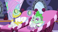Rarity offers cucumber slice to Spike S9E19
