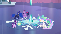 Twilight, Celestia, Luna, and Starlight ready S6E2