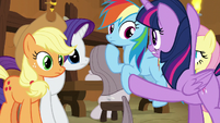 Twilight curbing her friends' enthusiasm S8E18