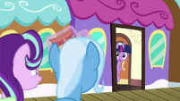 Twilight pokes her head out the train door S7E2