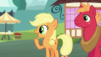 Young Applejack greeting Filthy Rich S6E23