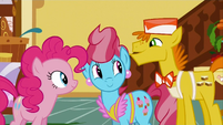 Mr and Mrs Cake are glad that Pinkie agreed on the job S2E24