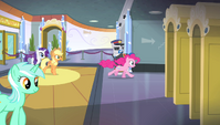 Pinkie Pie galloping to the stands S4E24