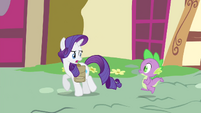 Rarity "No time for breakfast!" S4E23
