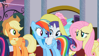 Uhh Rarity, what are you doing?