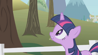 Twilight looking up again S1E3