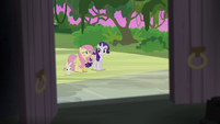 Fluttershy getting nervous S4E03