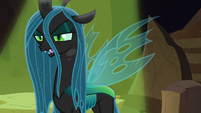 Queen Chrysalis approaches Tirek S9E8