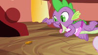 Spike reaching for the jewel S3E11