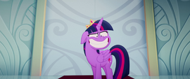 Twilight still making a big awkward grin MLPTM