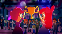 Apple Bloom and Scootaloo holding their trophy SS3