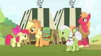 Applejack "I didn't mean it like that" S4E17.png