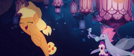 Applejack invites more seaponies to join in MLPTM