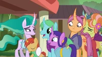 Mistmane saying goodbye to her friends S7E16.png (858 KB)