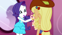 Rarity wiping off some of Applejack's lipstick SS1